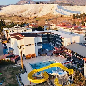Anya Pamukkale